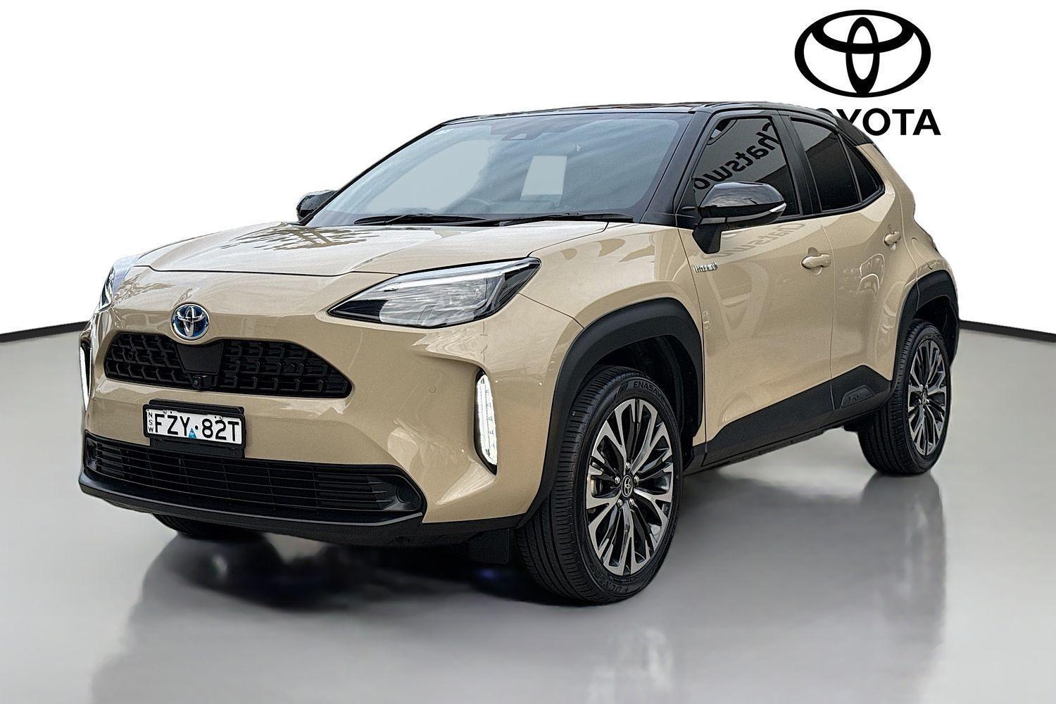 2023 Toyota Yaris Cross Urban in Two Tone Biege