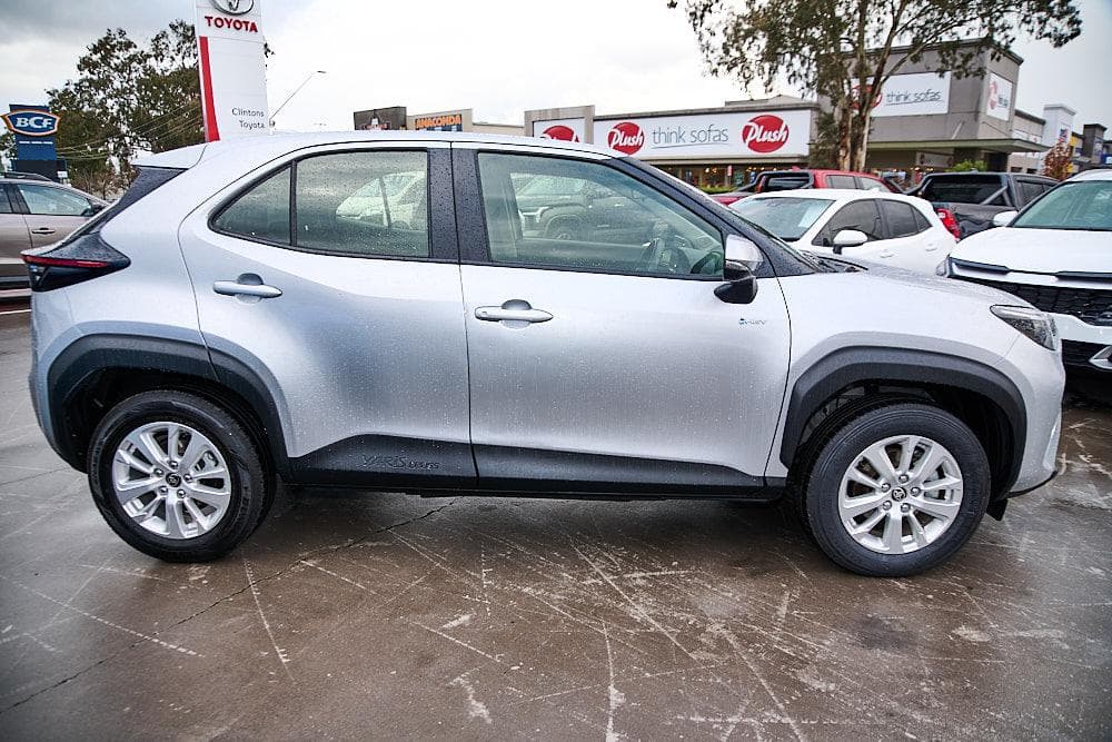 2024 Toyota Yaris Cross GX in Silver
