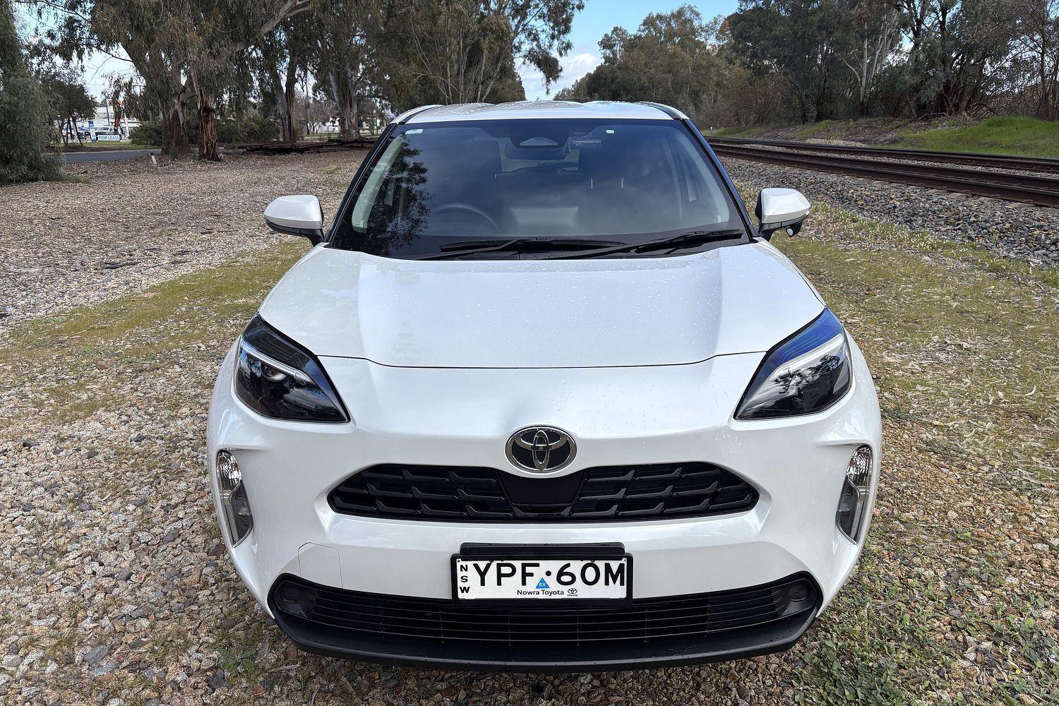 2024 Toyota Yaris Cross GX in White