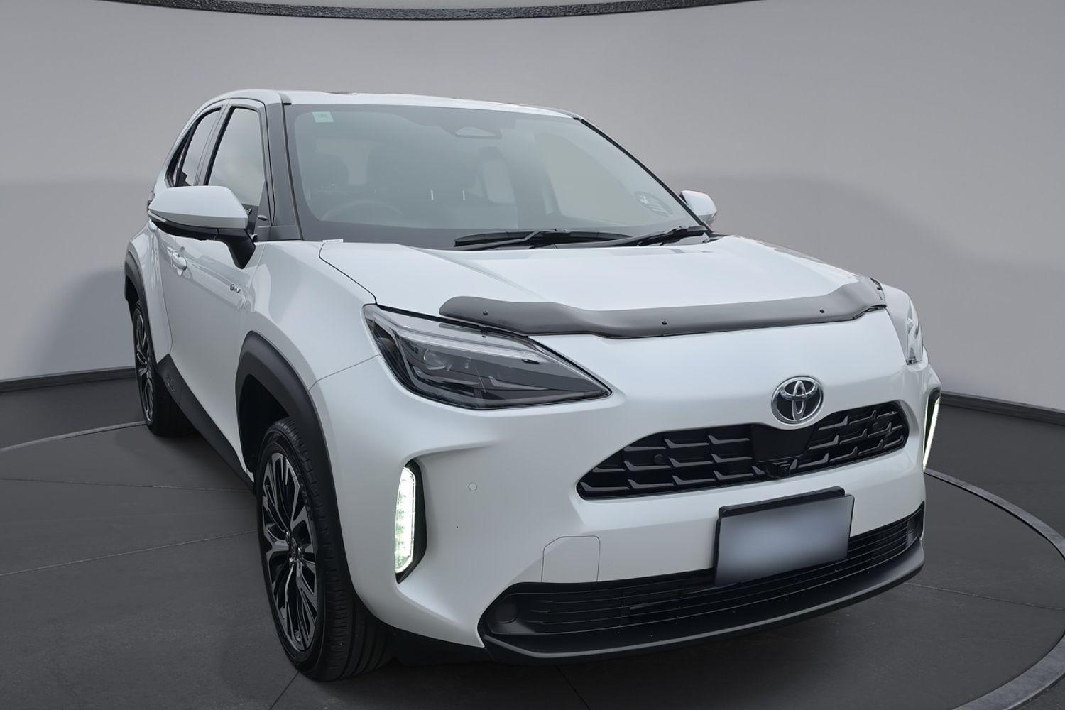 2024 Toyota Yaris Cross Urban in White