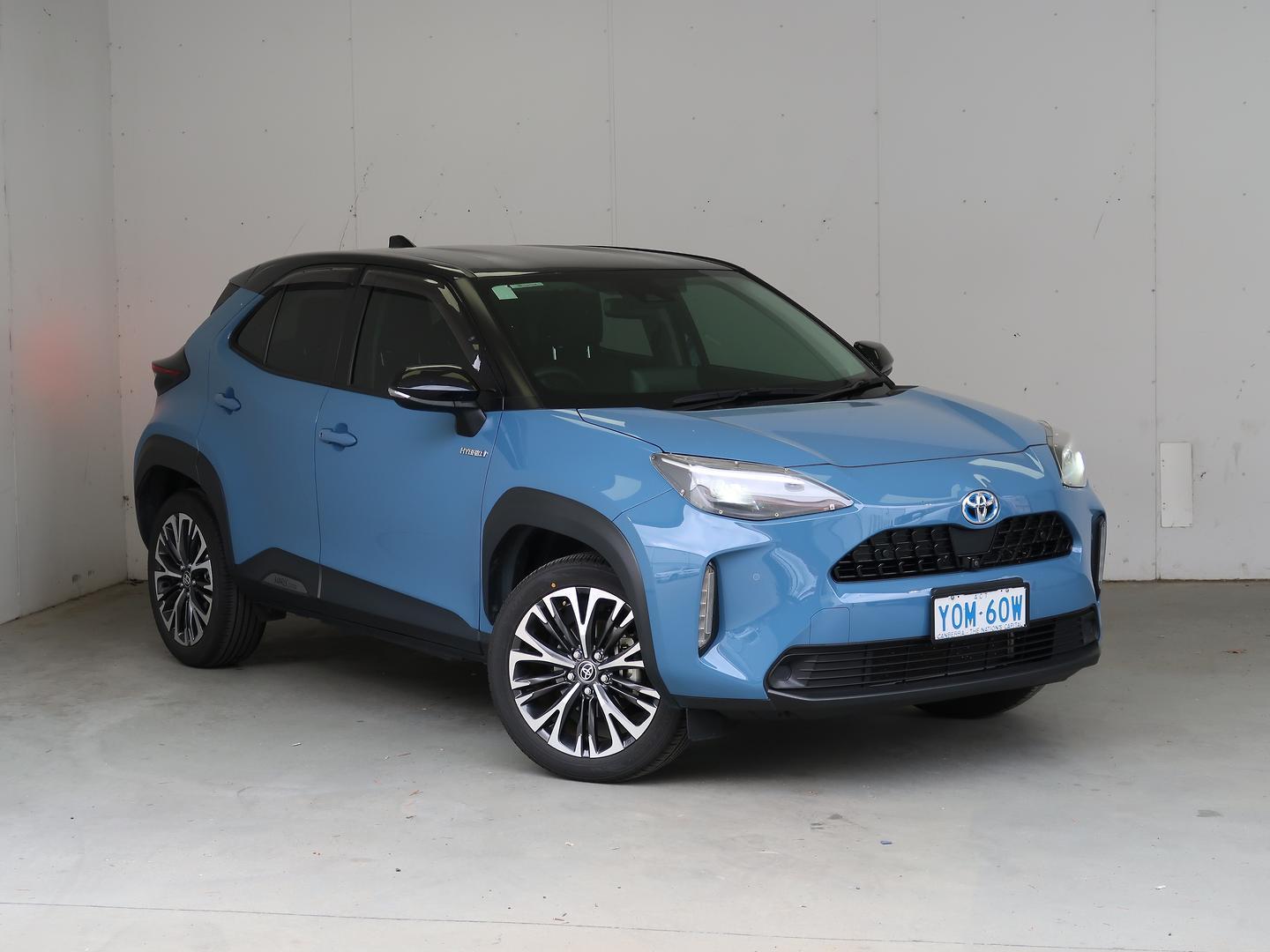2020 Toyota Yaris Cross Urban in Two Tone Blue