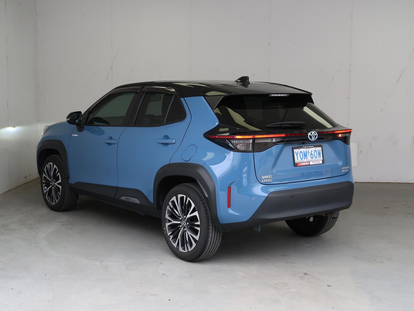 2020 Toyota Yaris Cross Urban in Two Tone Blue