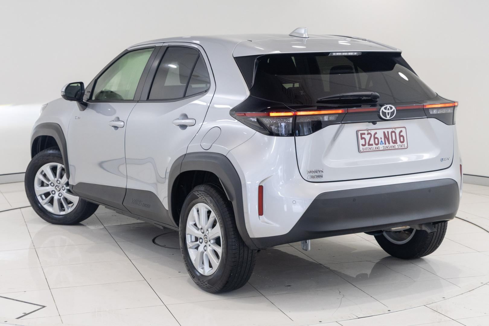 2025 Toyota Yaris Cross GXL in Silver