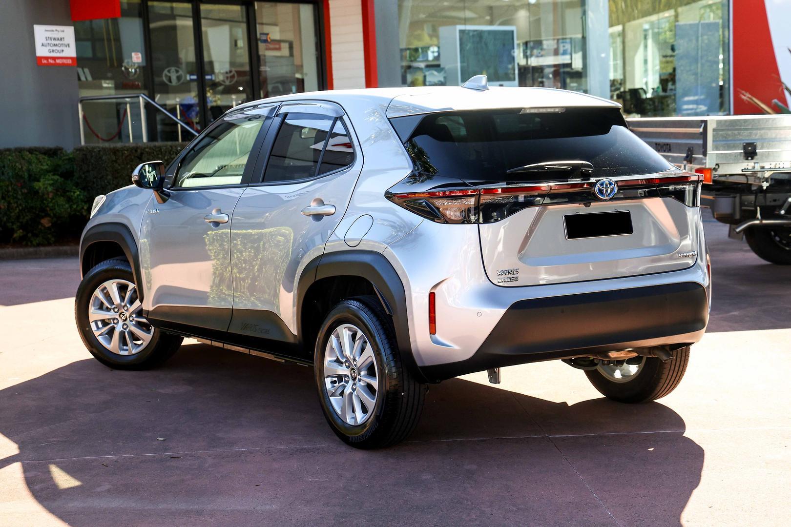2022 Toyota Yaris Cross GXL in Silver