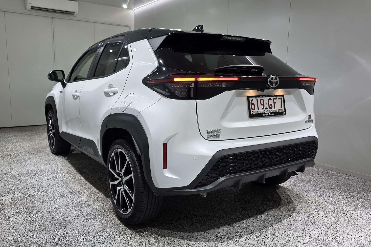 2022 Toyota Yaris Cross GR-S in White