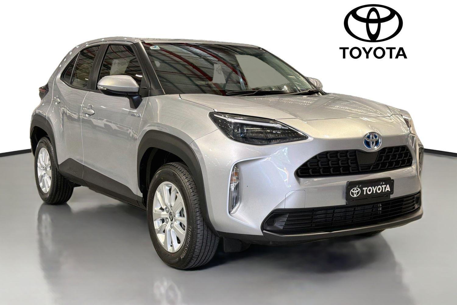 2023 Toyota Yaris Cross GX in Silver