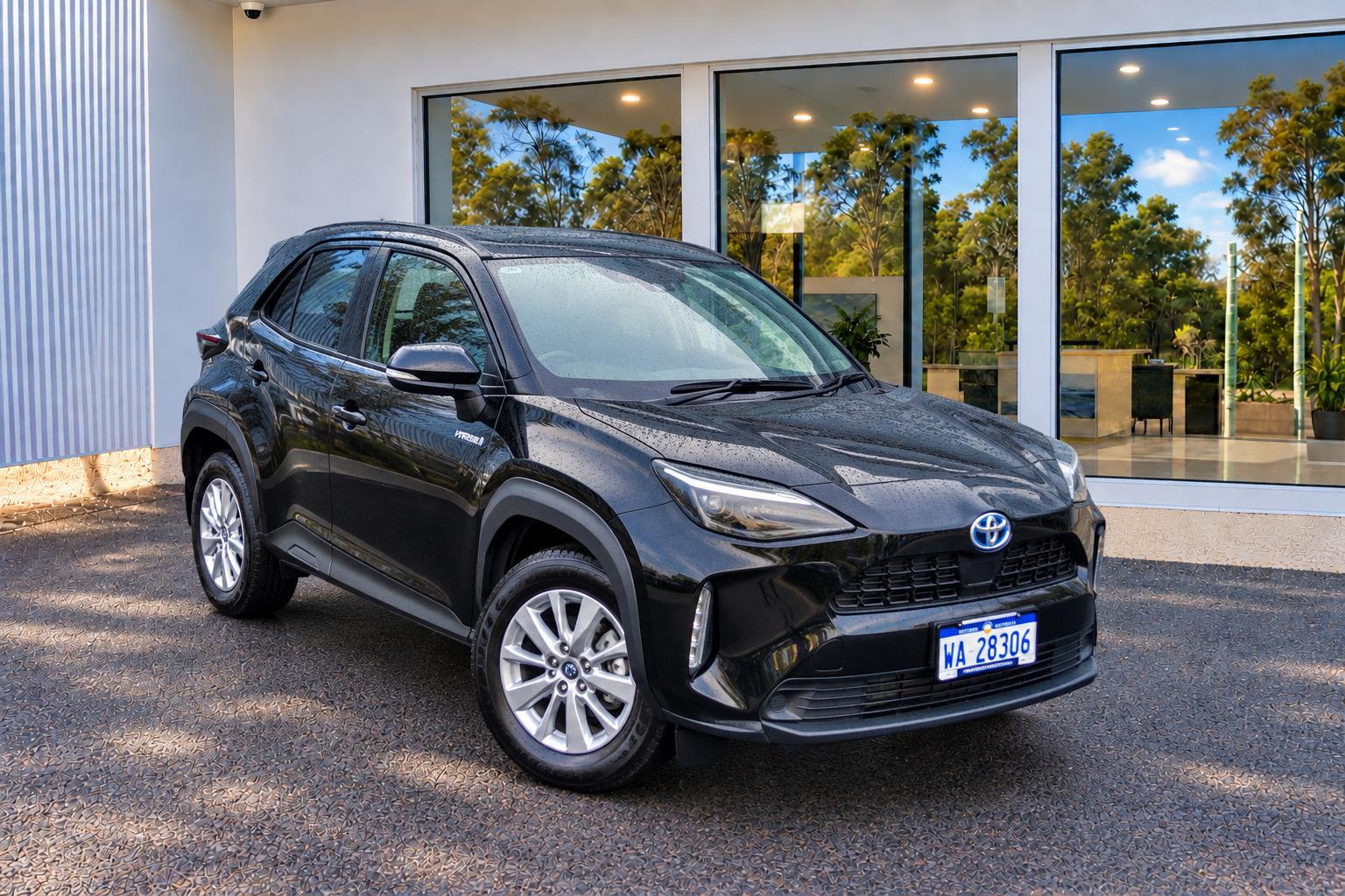 2023 Toyota Yaris Cross GXL in Black