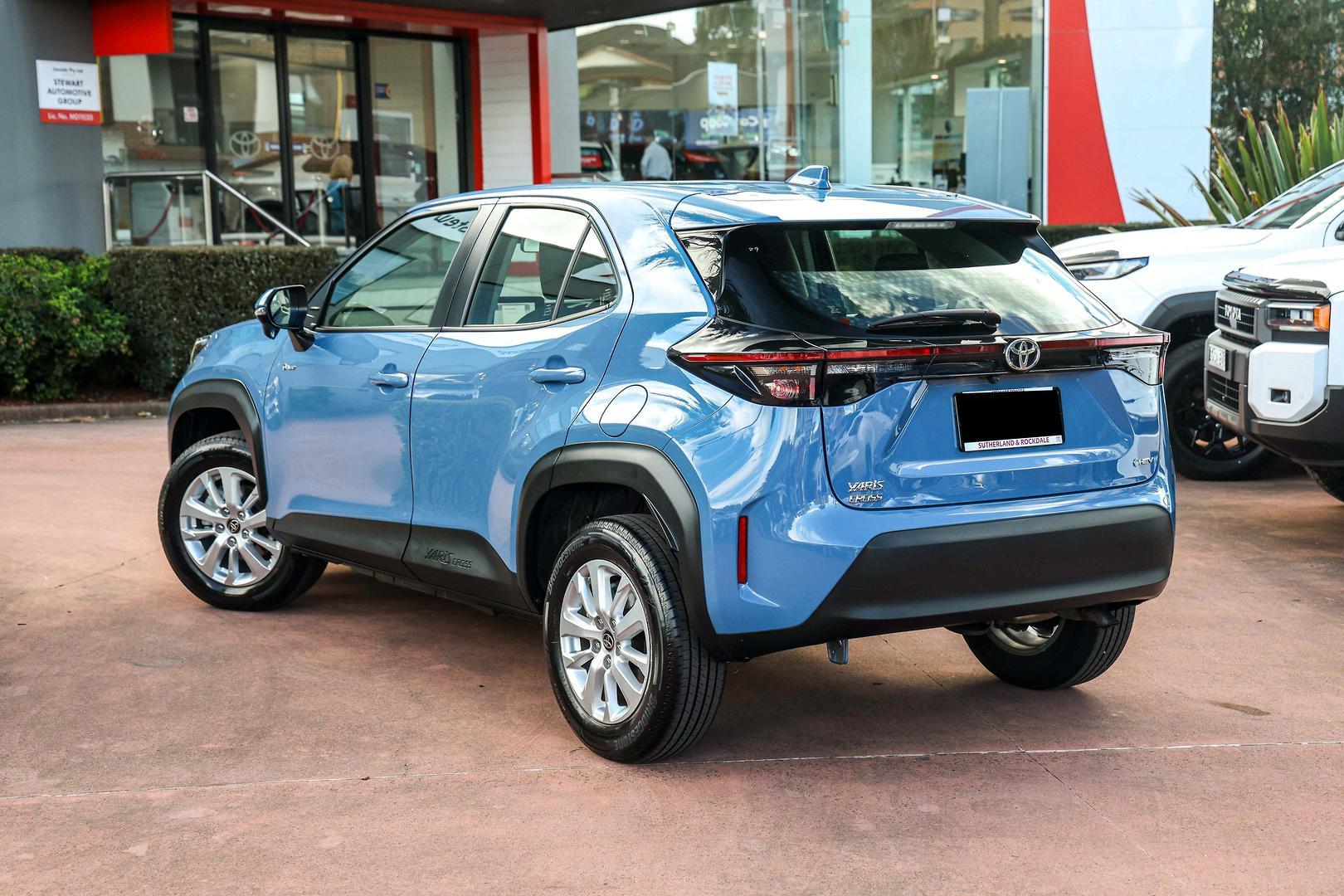 2024 Toyota Yaris Cross GX in Blue