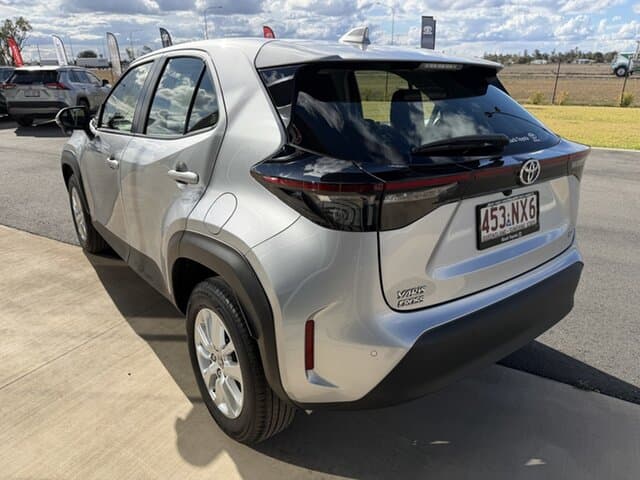 2025 Toyota Yaris Cross GX in Silver