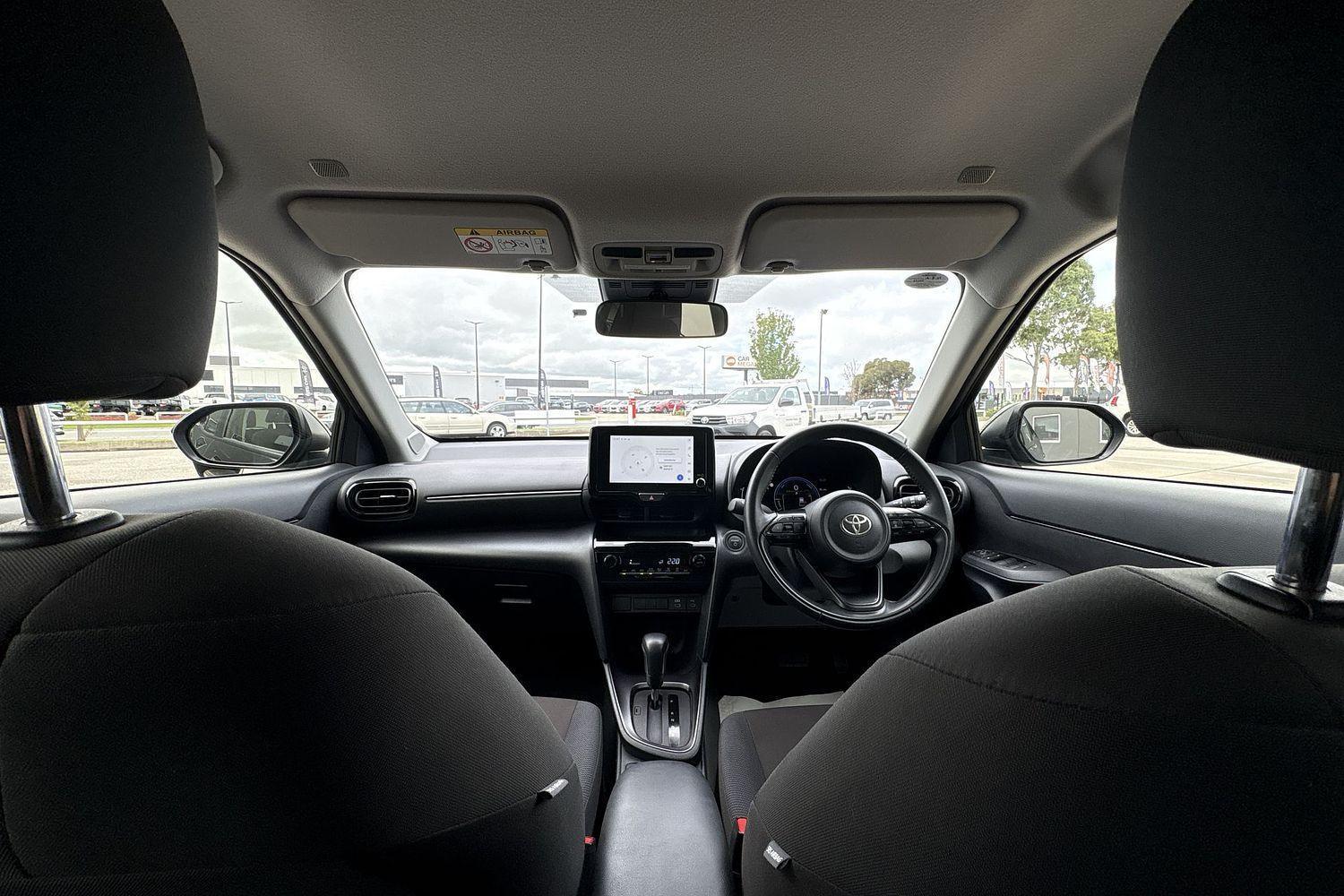 2024 Toyota Yaris Cross GX in Black