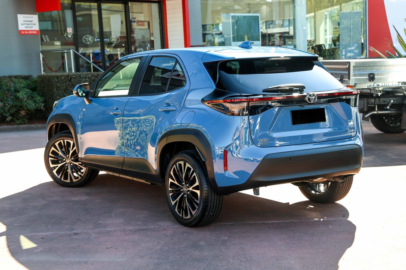 2025 Toyota Yaris Cross Urban in Blue