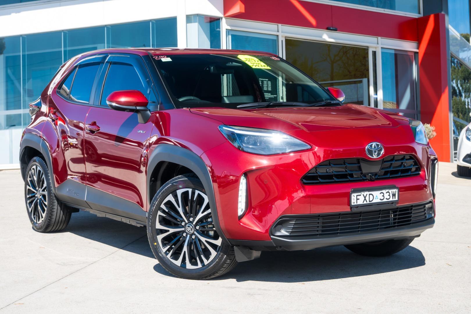 2026 Toyota Yaris Cross Urban in Red