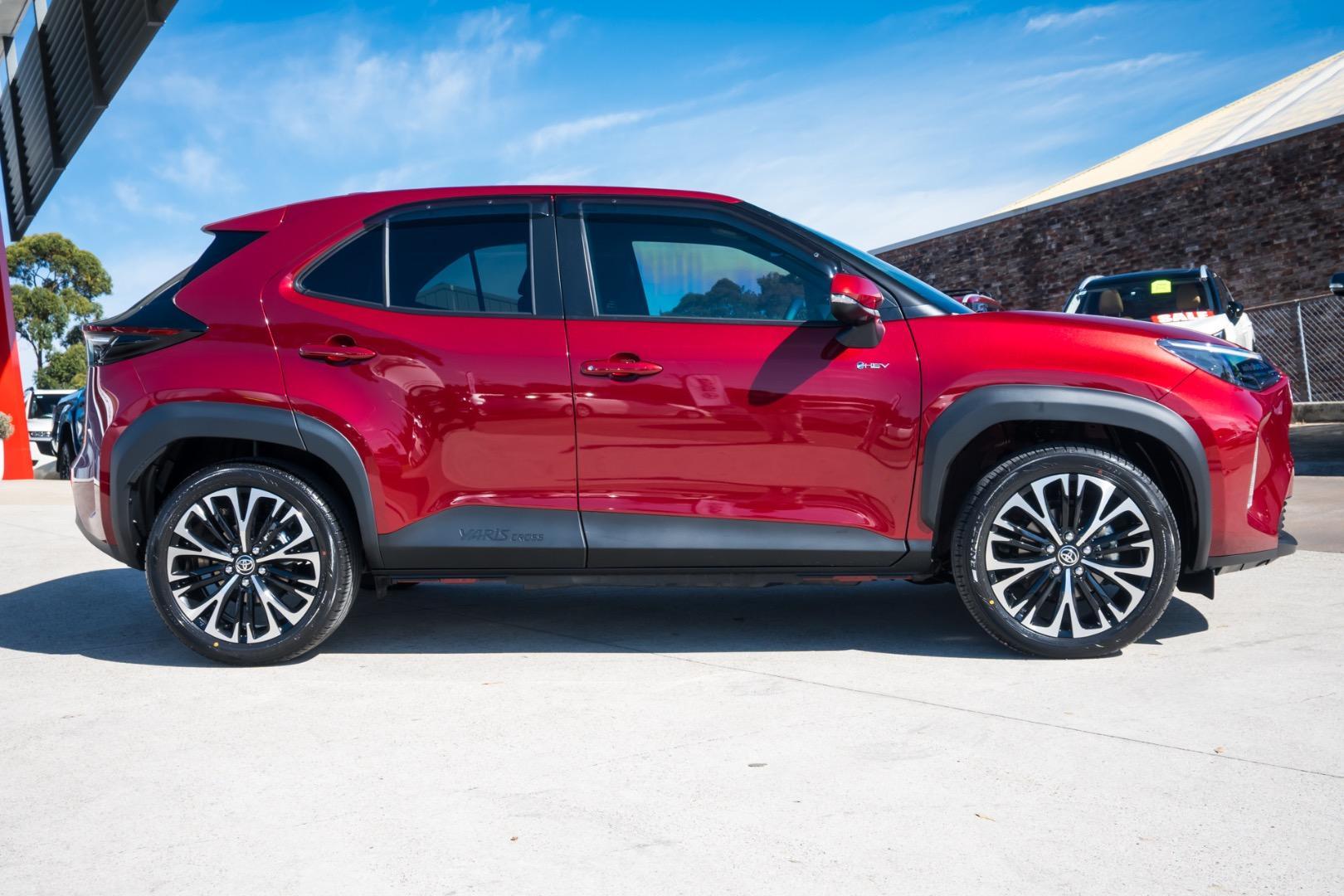 2026 Toyota Yaris Cross Urban in Red