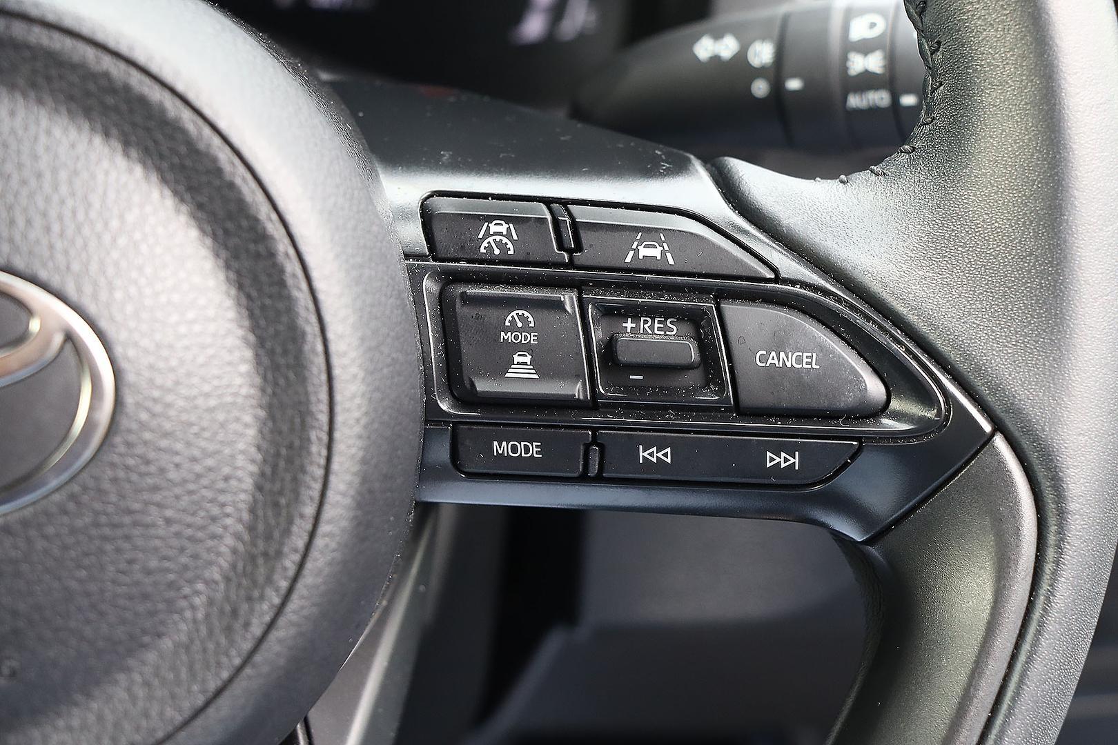 2024 Toyota Yaris Cross GX in Blue