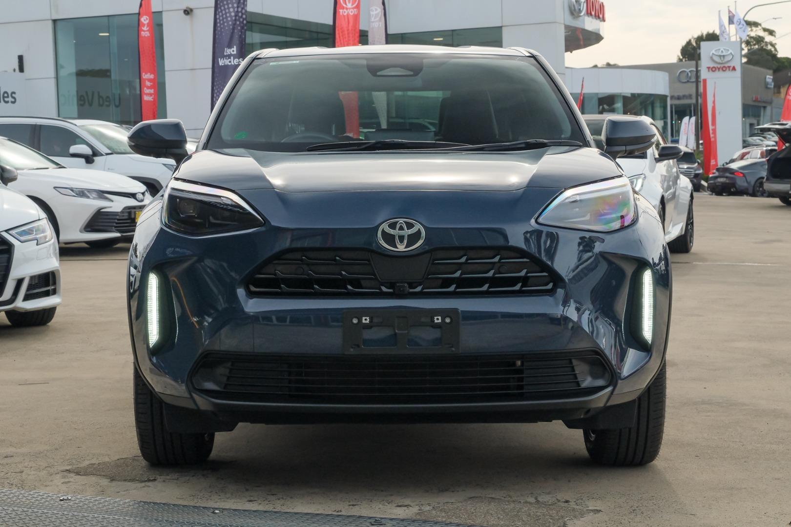 2025 Toyota Yaris Cross Urban in Grey
