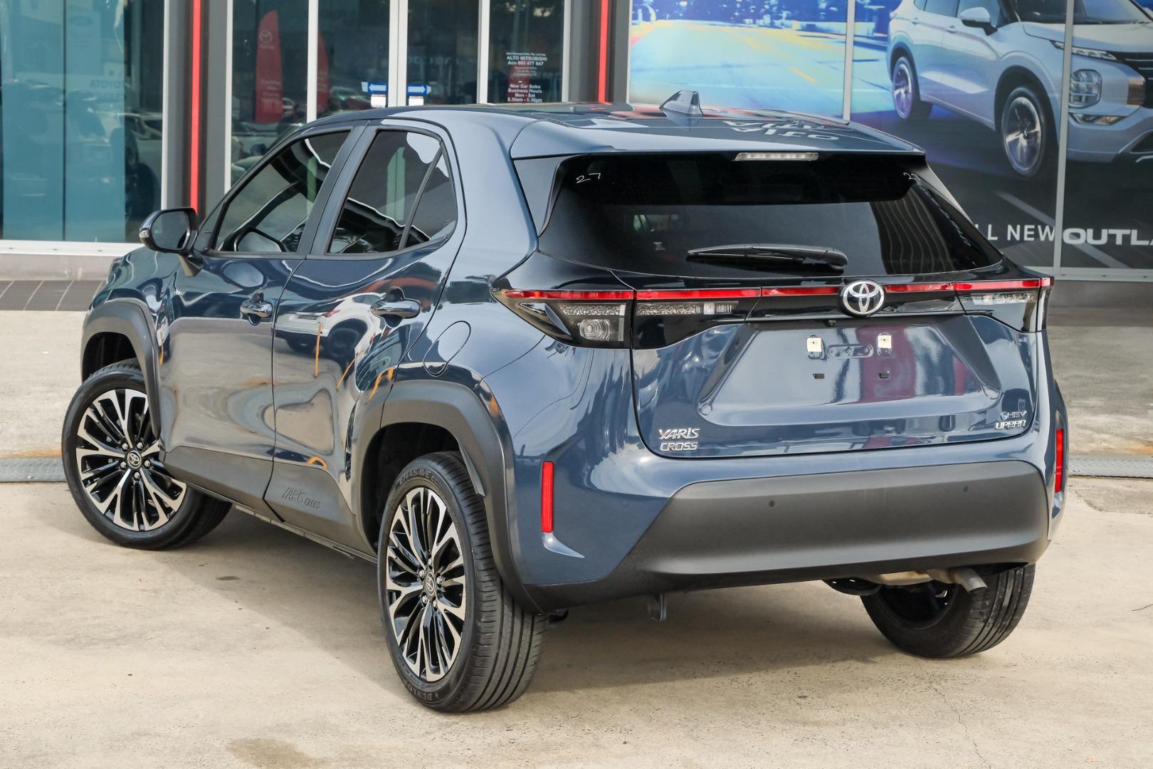 2025 Toyota Yaris Cross Urban in Grey
