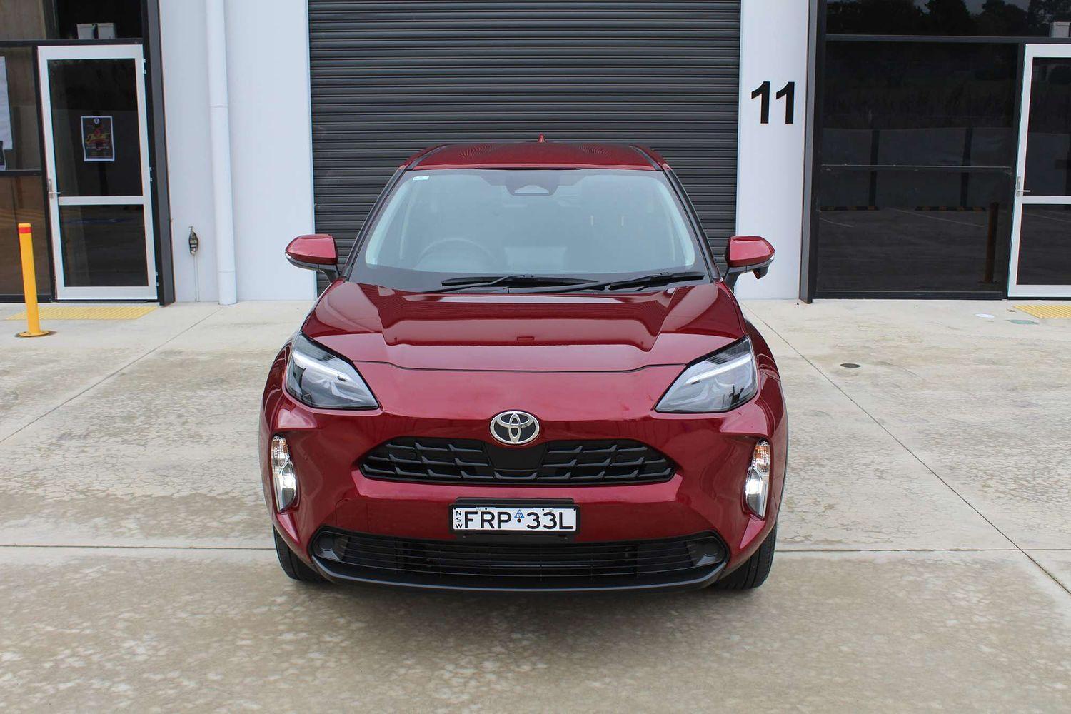 2025 Toyota Yaris Cross GX in White