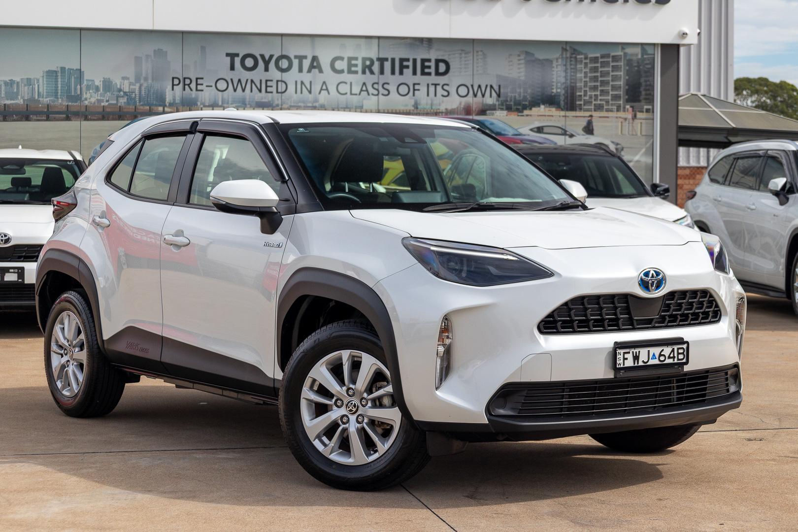 2023 Toyota Yaris Cross GX in White