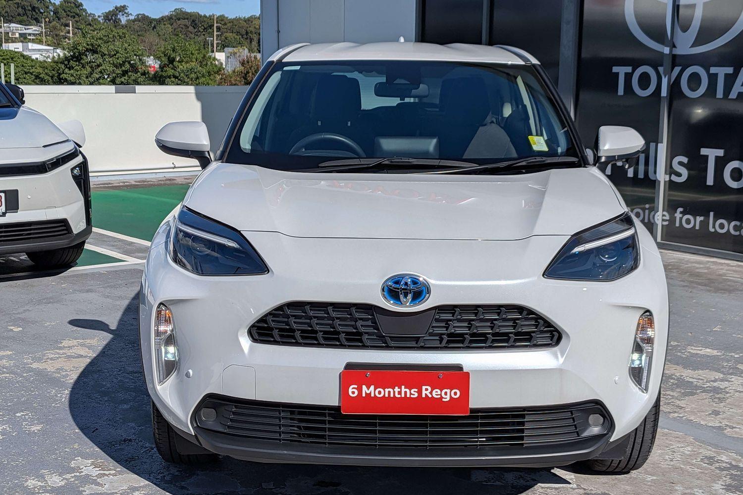 2023 Toyota Yaris Cross GX in White