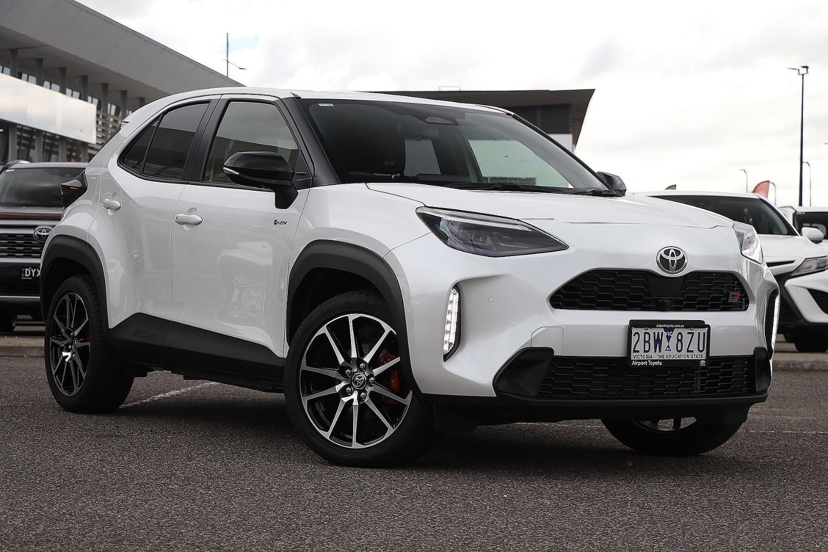 2024 Toyota Yaris Cross GR-S in White