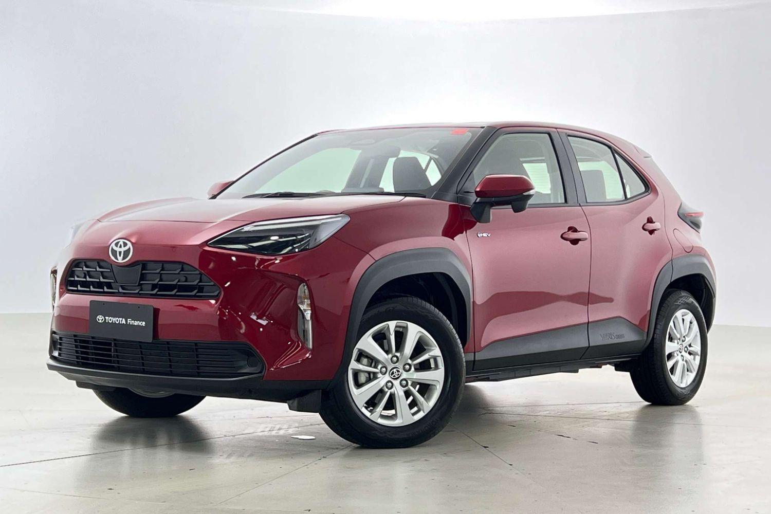 2025 Toyota Yaris Cross GX in Red
