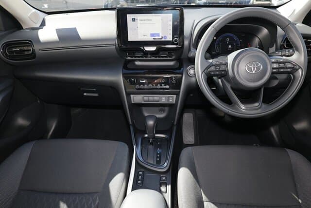 2025 Toyota Yaris Cross GX in Red
