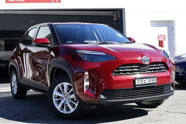 2025 Toyota Yaris Cross GX in Red