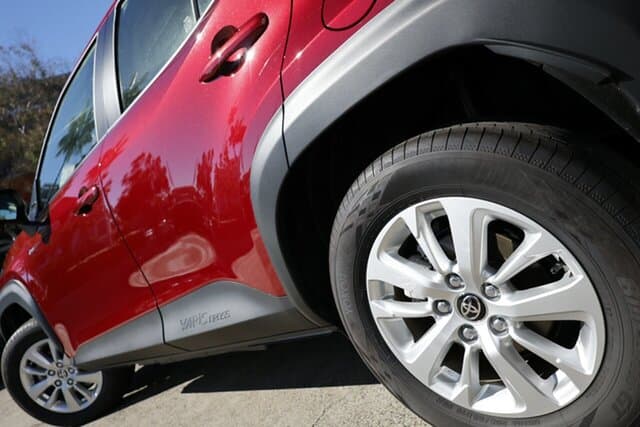 2025 Toyota Yaris Cross GX in Red