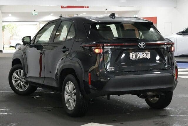 2024 Toyota Yaris Cross GX in Black