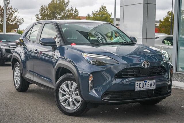 2025 Toyota Yaris Cross GX in Grey