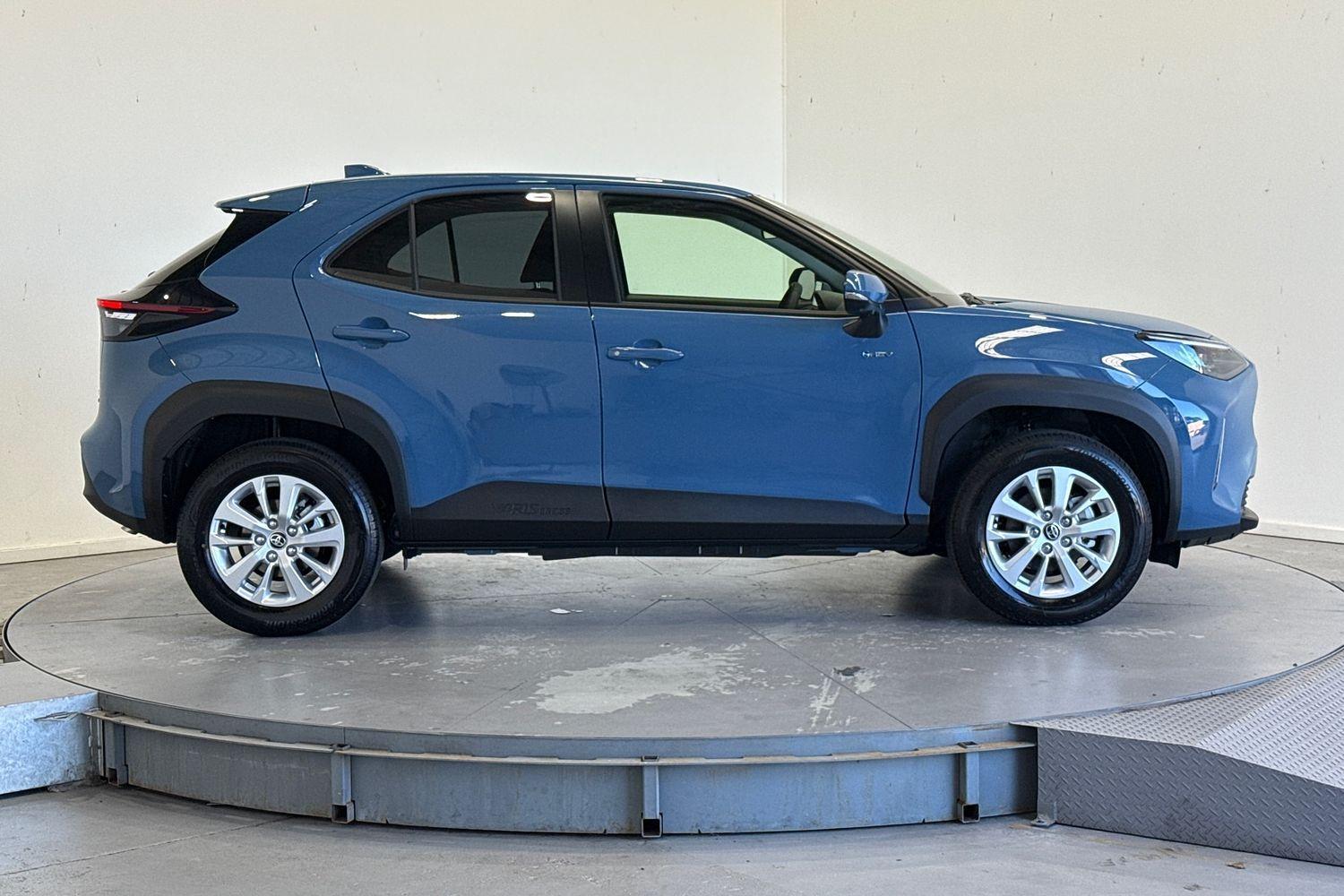 2026 Toyota Yaris Cross GXL in Blue