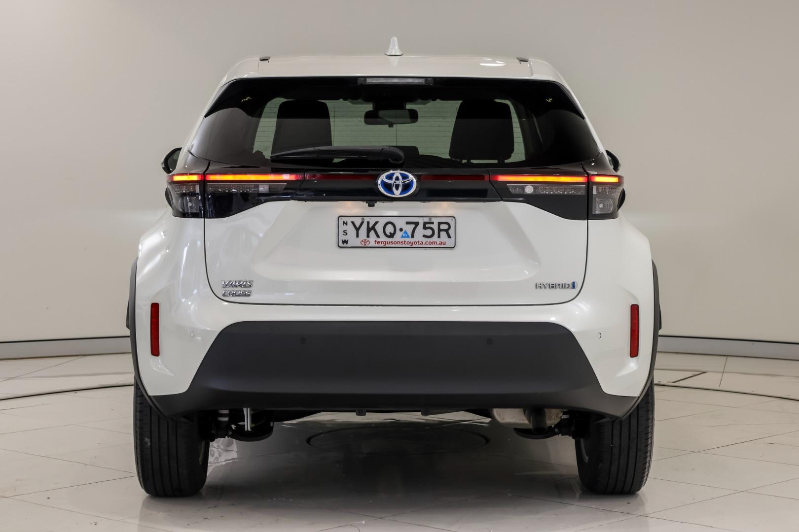 2021 Toyota Yaris Cross GXL in White