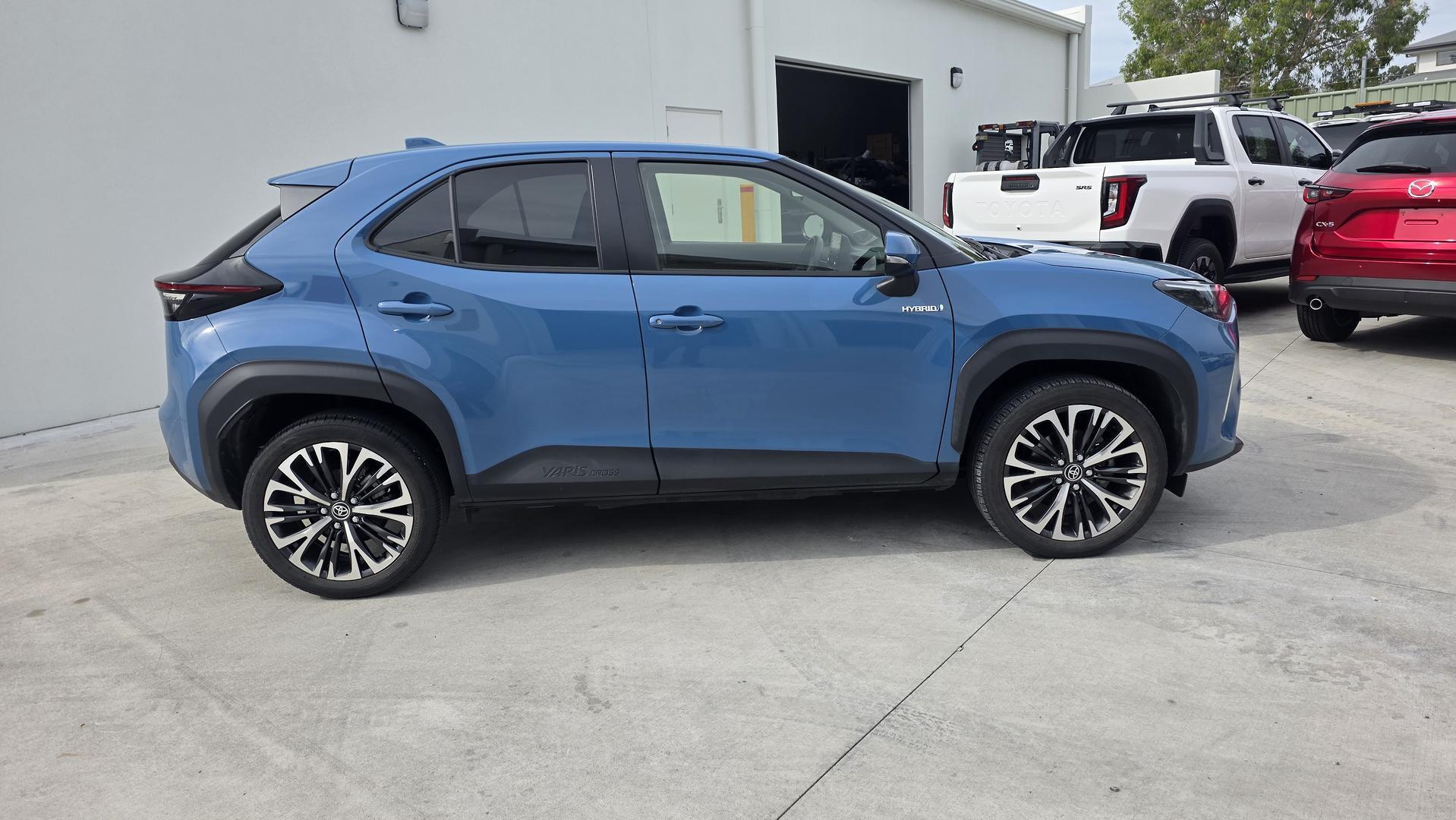 2022 Toyota Yaris Cross Urban in Blue