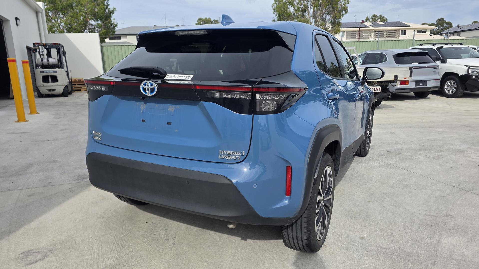 2022 Toyota Yaris Cross Urban in Blue