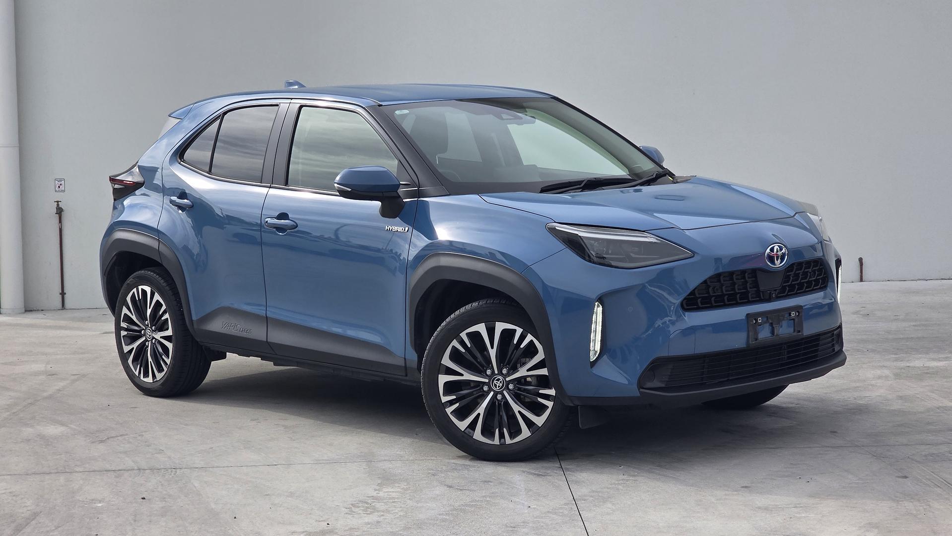 2022 Toyota Yaris Cross Urban in Blue