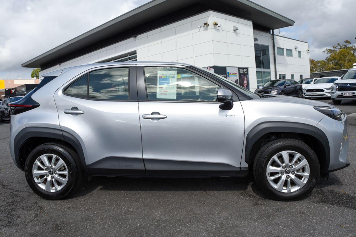 2024 Toyota Yaris Cross GX in Silver