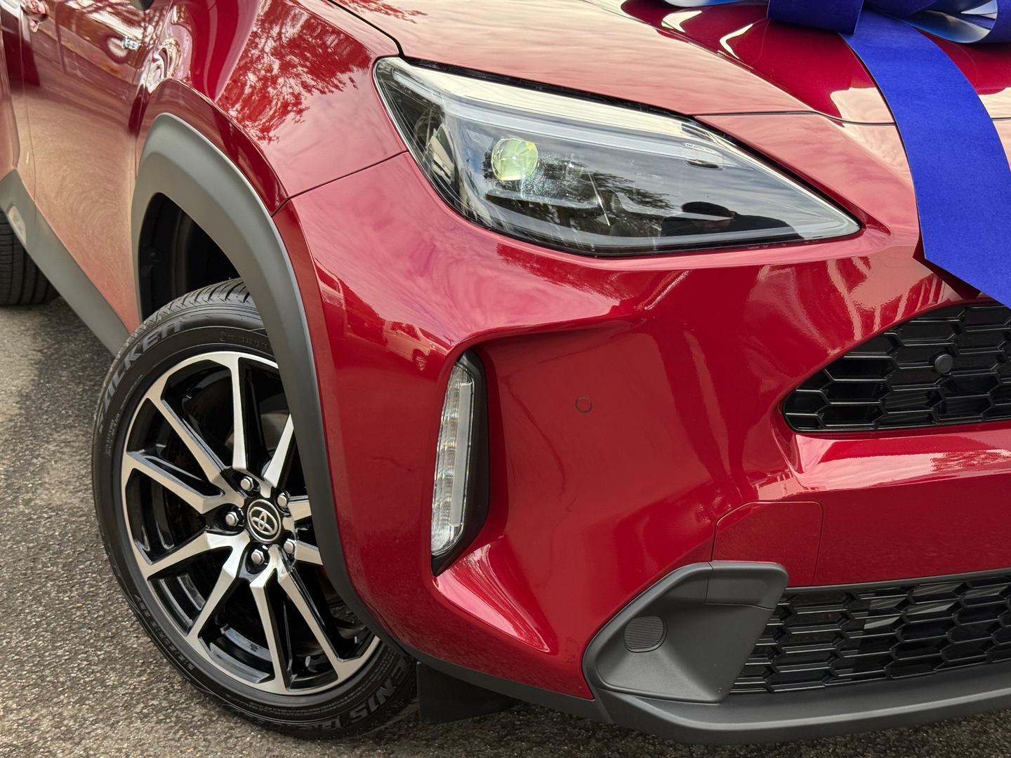 2025 Toyota Yaris Cross GR-S in Two Tone