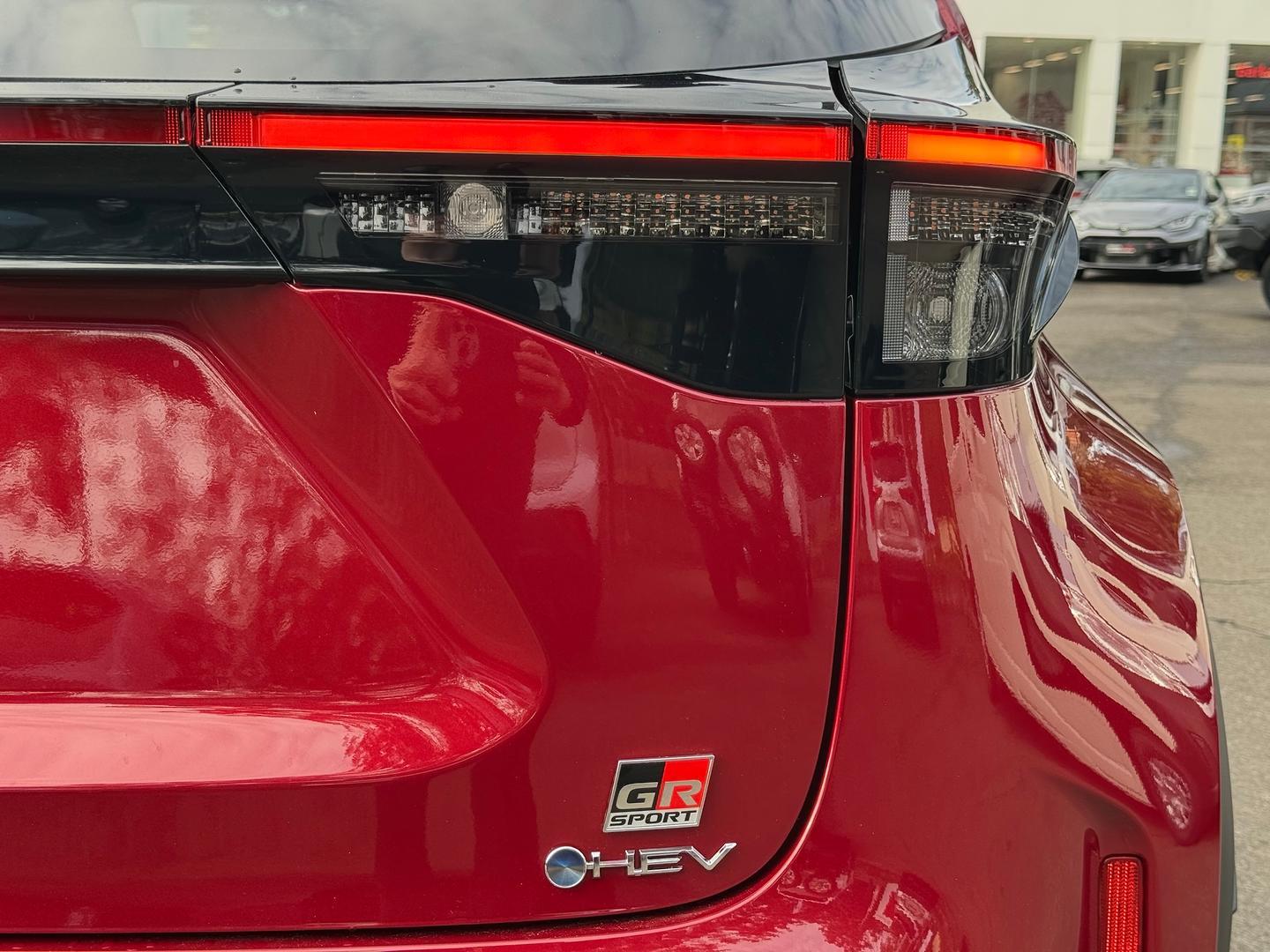 2025 Toyota Yaris Cross GR-S in Two Tone