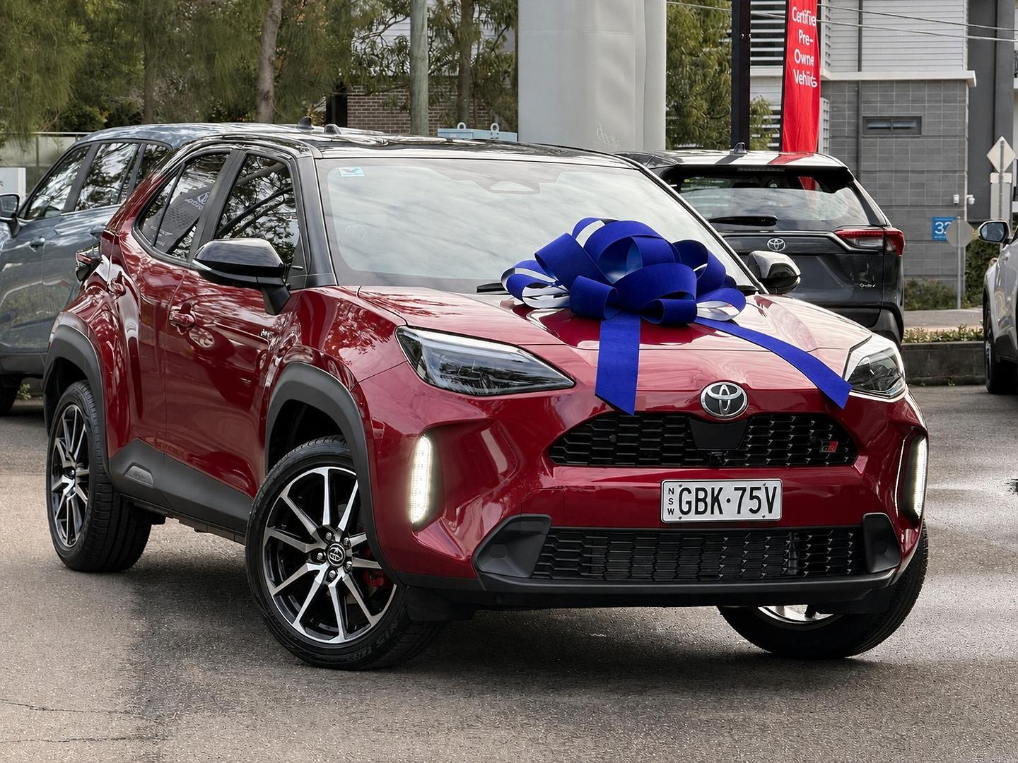 2025 Toyota Yaris Cross GR-S in Two Tone