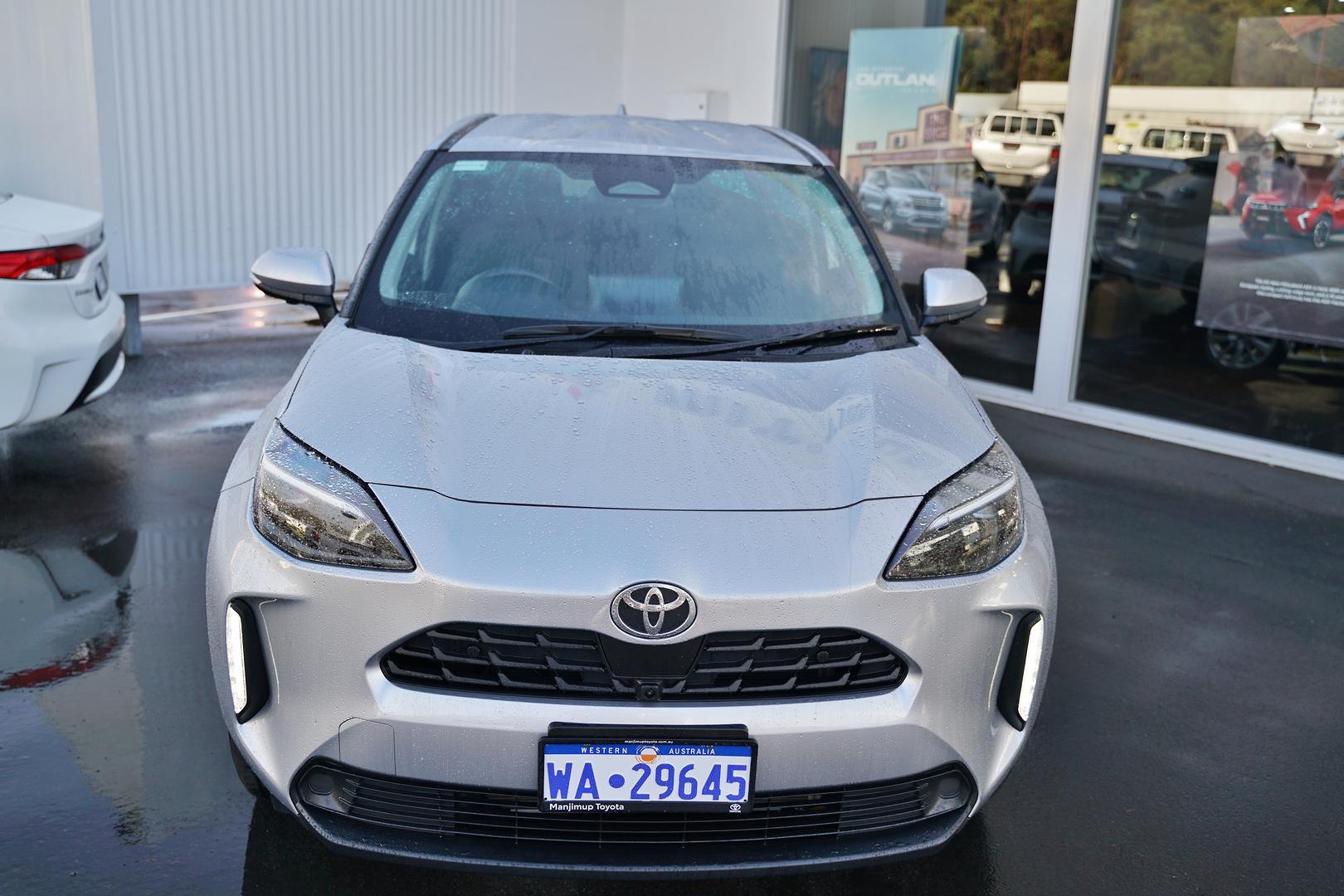 2024 Toyota Yaris Cross GXL in Silver