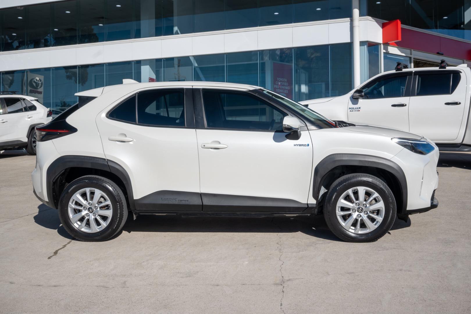 2021 Toyota Yaris Cross GX in White