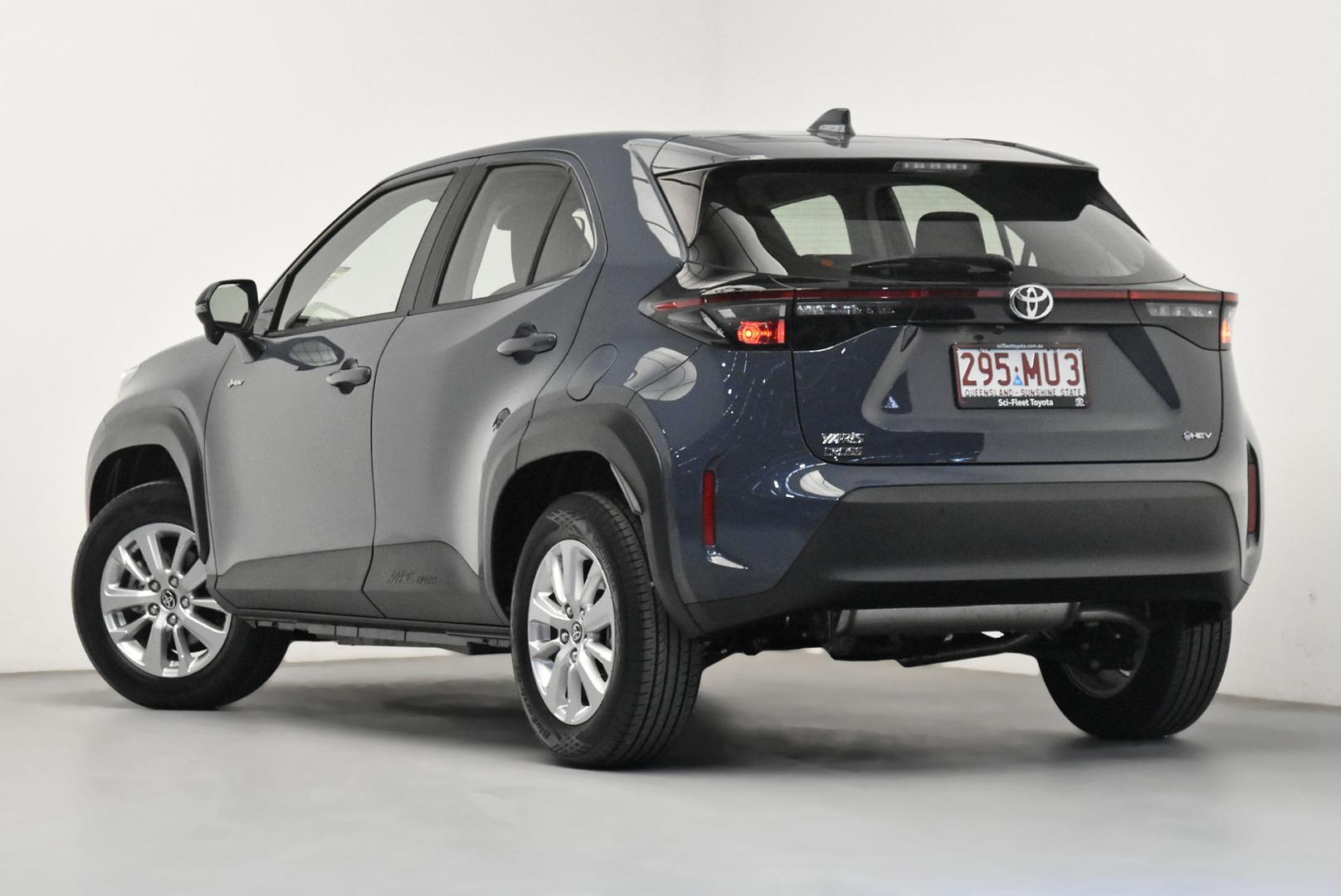 2025 Toyota Yaris Cross GX in Grey