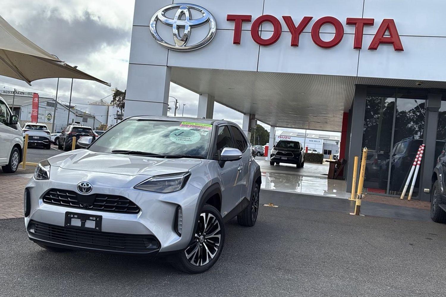 2025 Toyota Yaris Cross Urban in Silver