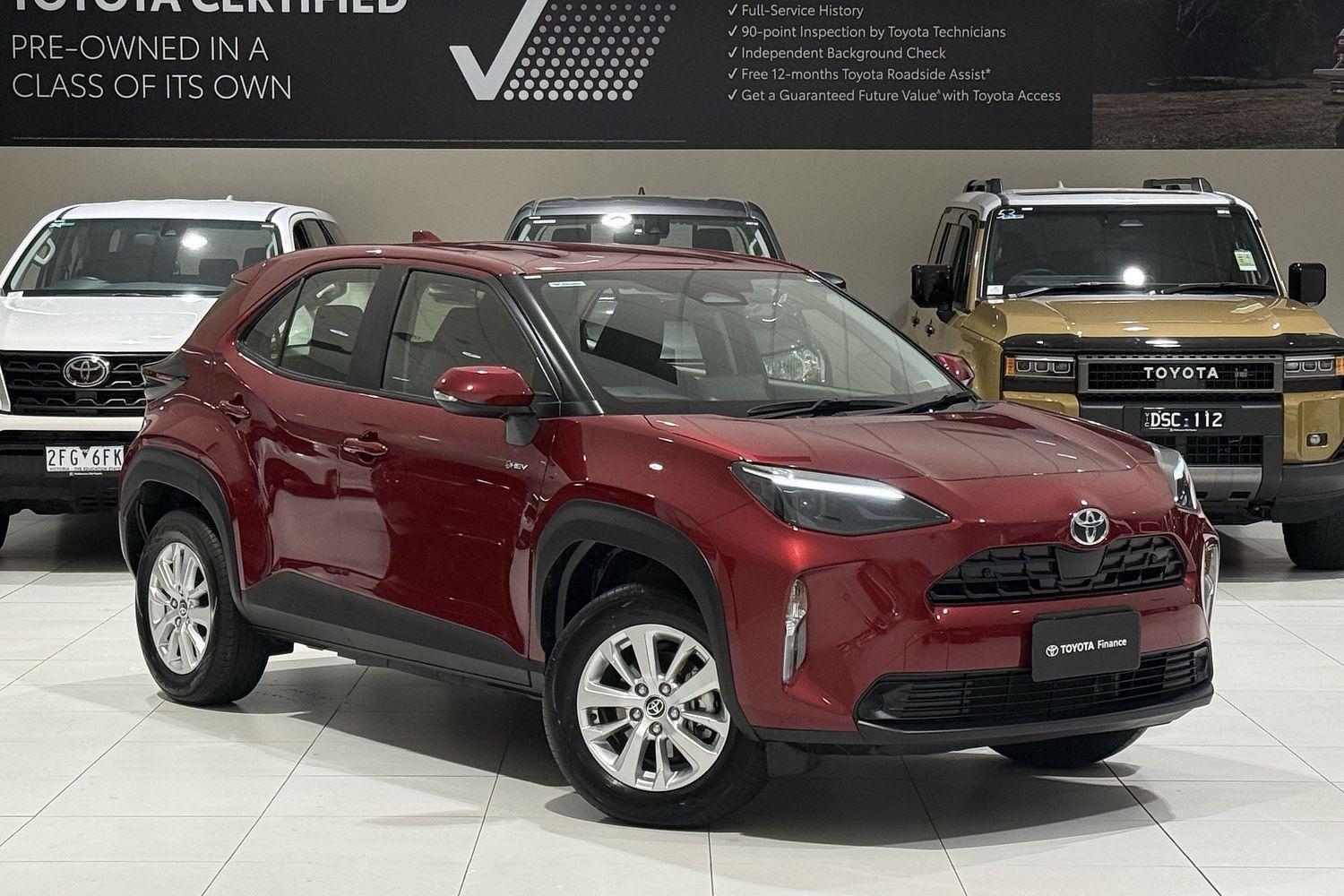 2025 Toyota Yaris Cross GX in Red