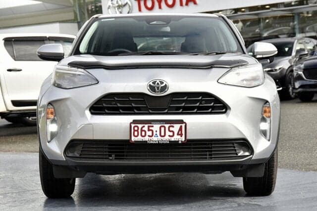 2025 Toyota Yaris Cross GX in Silver