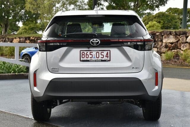 2025 Toyota Yaris Cross GX in Silver