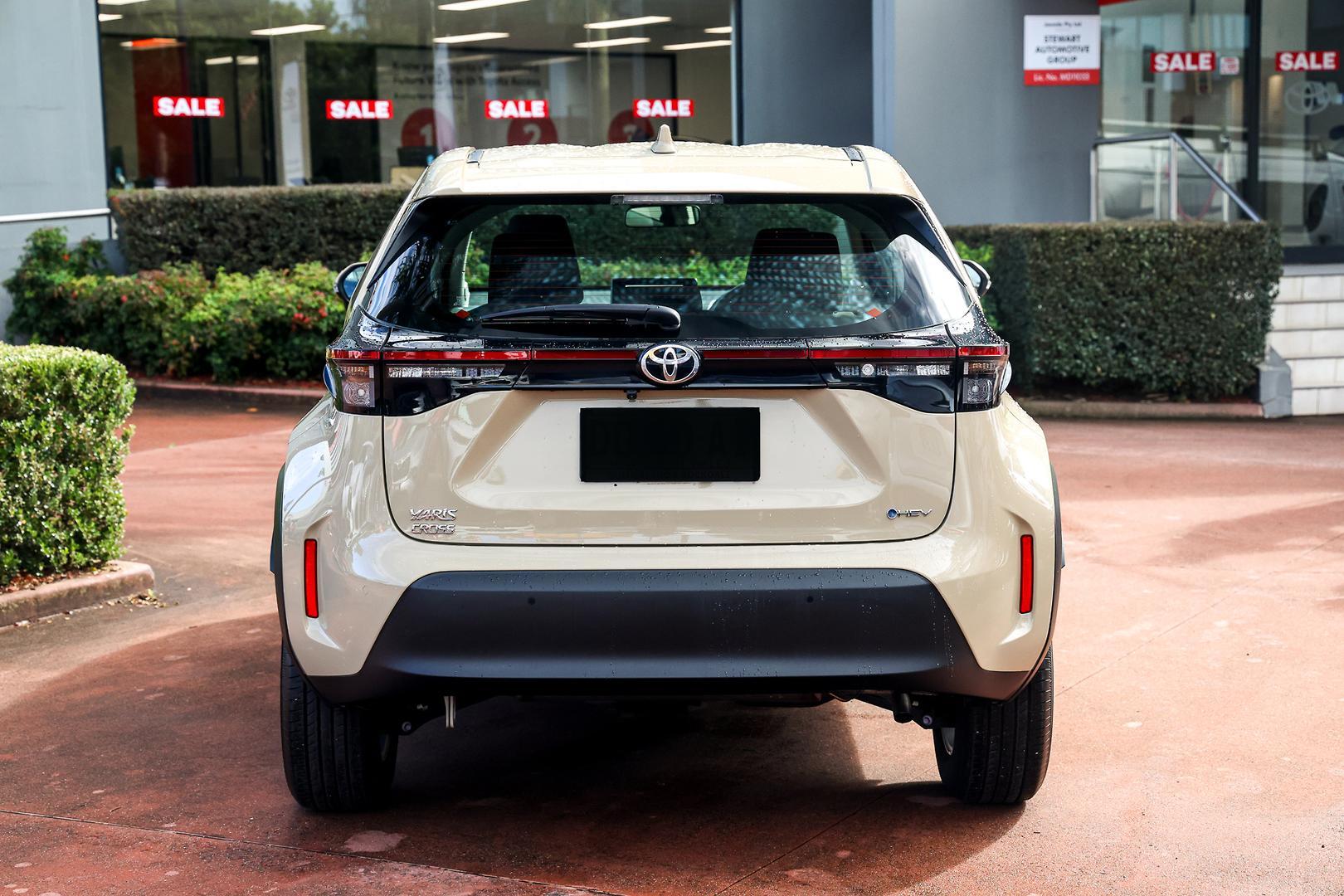 2025 Toyota Yaris Cross GX in Beige