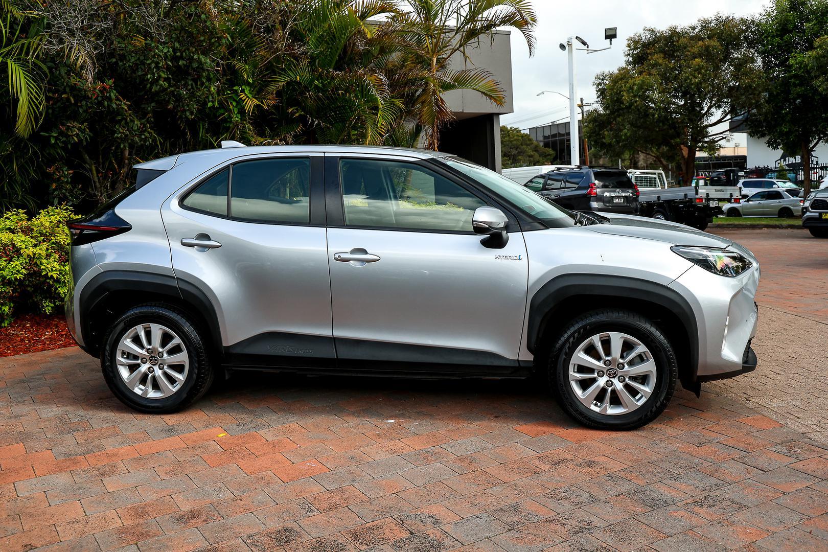 2021 Toyota Yaris Cross GX in Silver