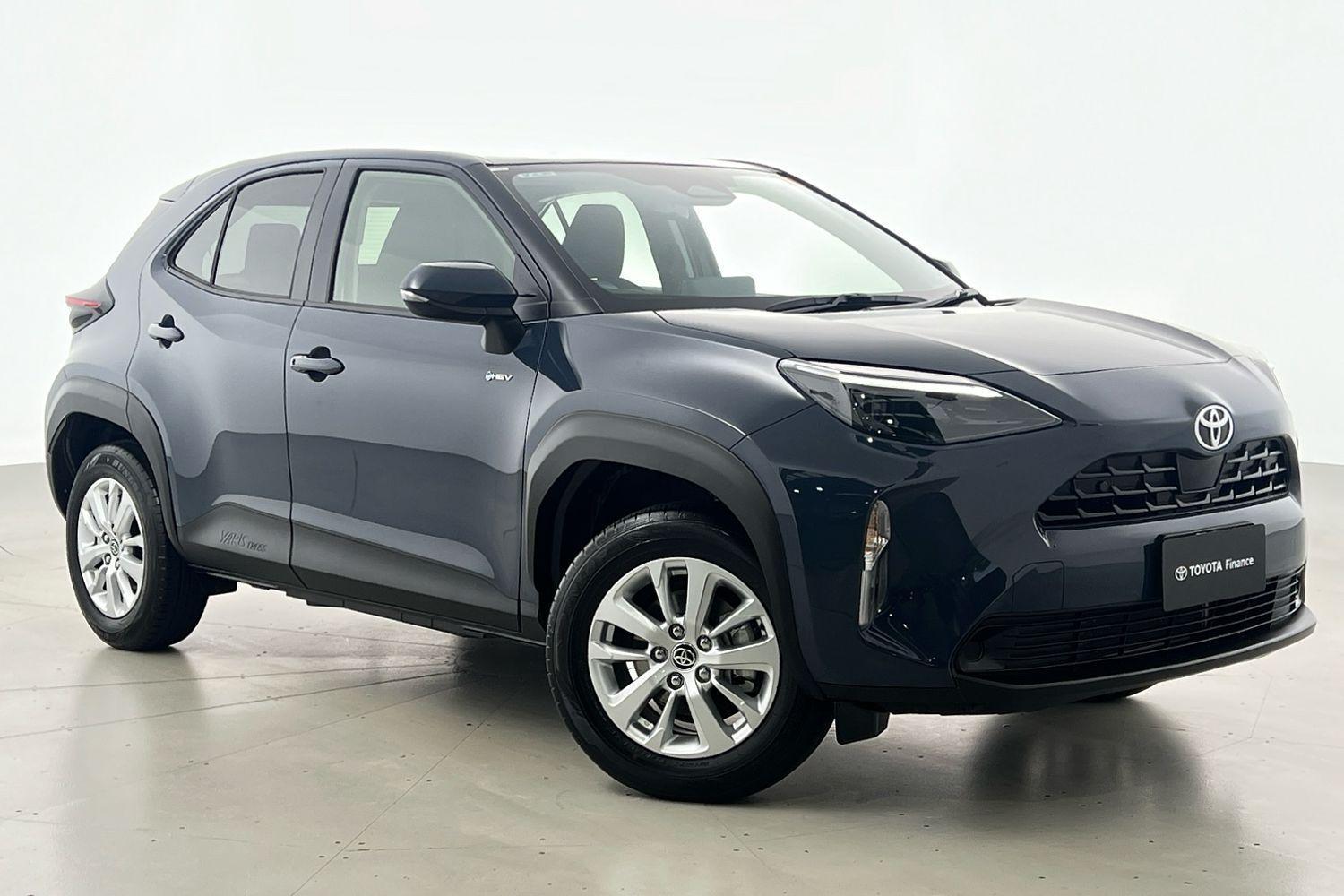 2025 Toyota Yaris Cross GX in Grey