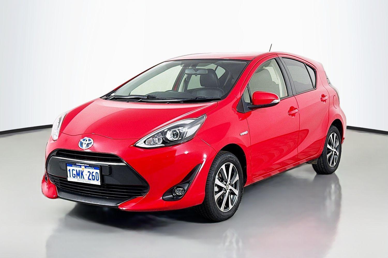 2018 Toyota Prius C i-Tech in Red